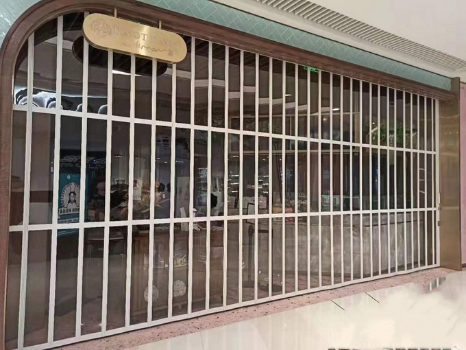 水晶卷閘門的特點及應(yīng)用